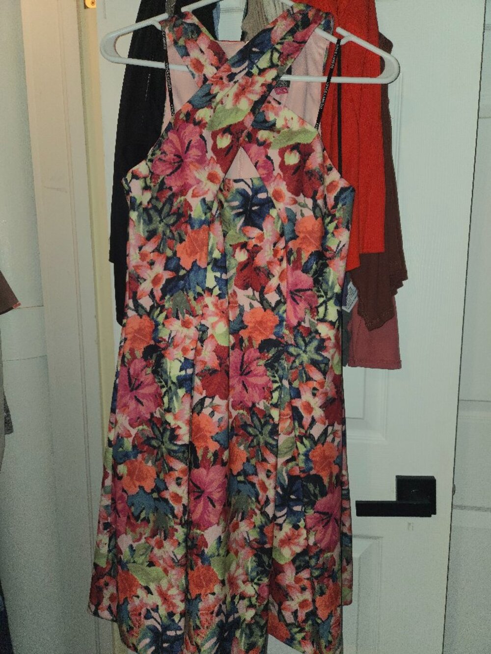 Vince Camuto floral midi, fit & flat 6